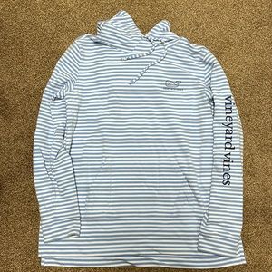 Vineyard Vines Women’s Medium Sweatshirt. Never worn.